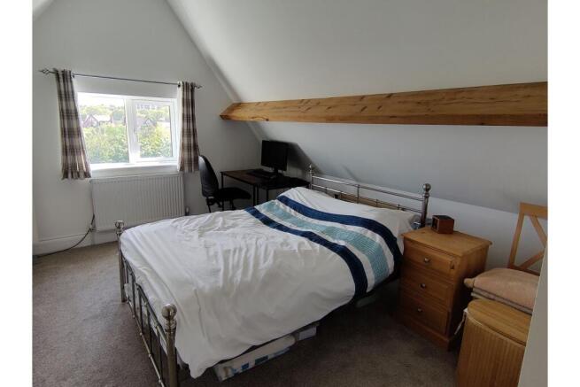 4 bed Flat for sale Image 11