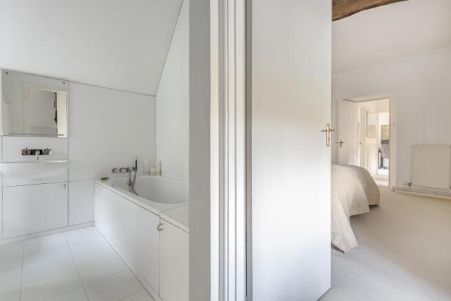 Master Ensuite