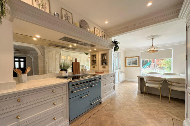 Kitchen/Breakfast Room