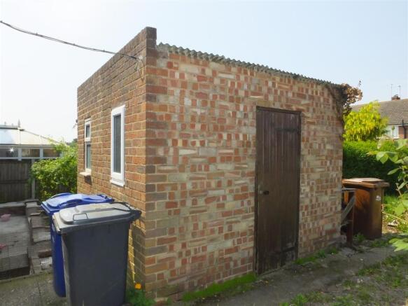 Outbuilding.JPG
