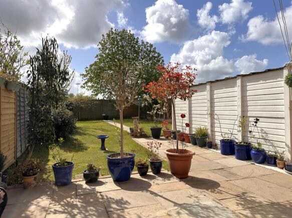 Well-Appointed Rear Garden 764