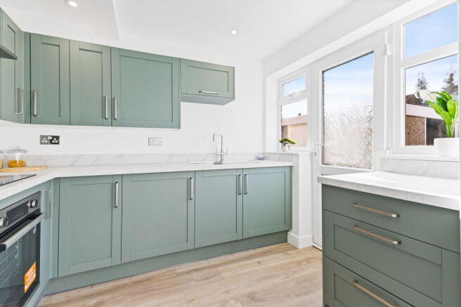 3 bed Semi-Detached for sale Image 4