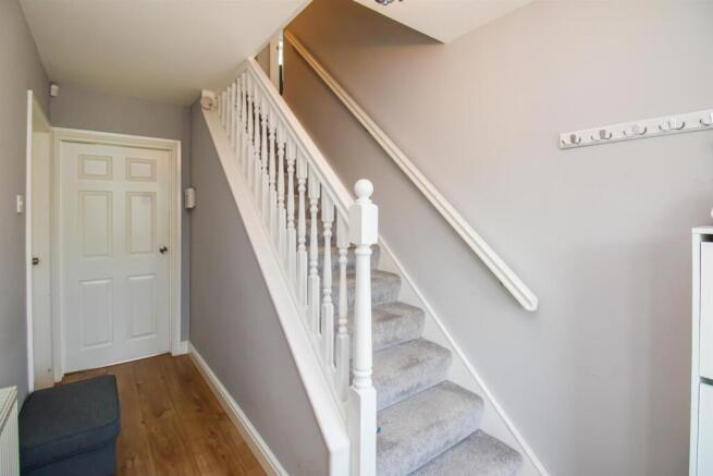 4 bed Detached for sale Image 6