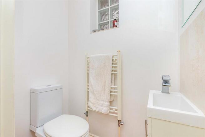 Cloak room
