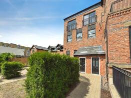 Flat 4, 129, Barlow Moor Road, Manchester M20 2AJ