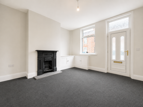 2 bed Terraced to rent Image 4