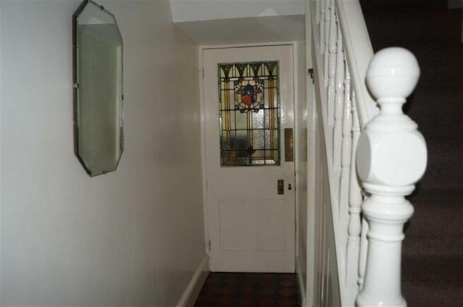 DOUBLE HALLWAY