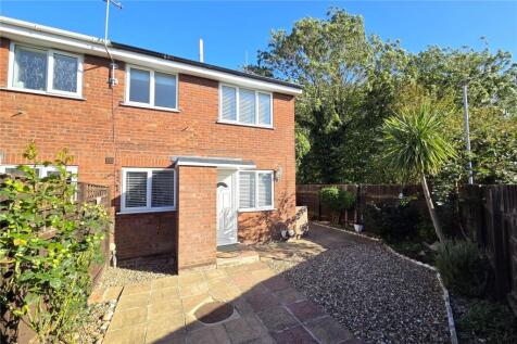 Larch Drive, Thorngumbald, Hull, East Riding of Yorkshire, HU12