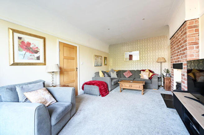 4 bed Detached for sale Image 9
