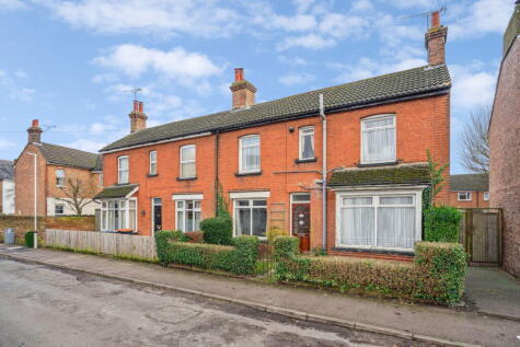 West Parade, Dunstable, LU6 1EN