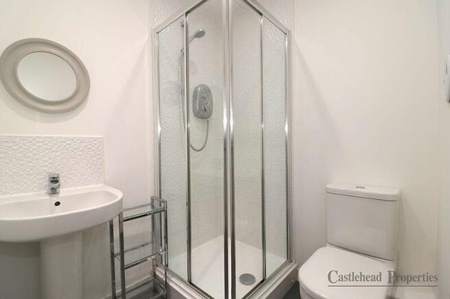 Master En-suite 