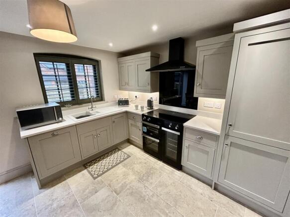 kitchen1.JPG