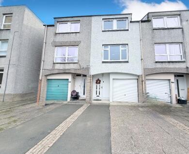 27 Dundas Street, Grangemouth,FK3 8BX