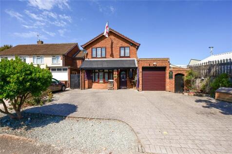 Coolgardie Road, Ashford, Surrey, TW15
