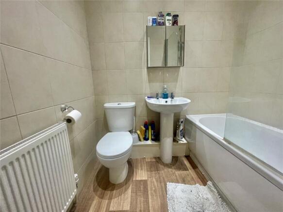 2 bed Apartment for sale Image 7
