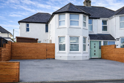 Pentire Avenue, Newquay