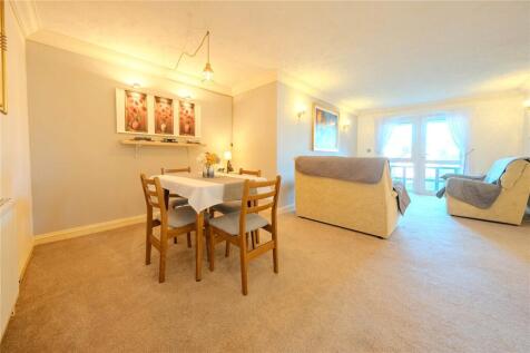 Flat 14, The Highlands, 622 Harrogate Road, West Yorkshire