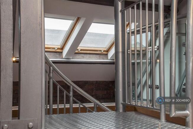 2 bed Flat to rent Image 11
