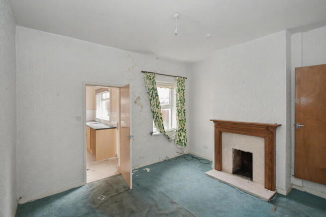 76 Hollyhedge Lane, Walsall, West Midlands, WS2 8PZ