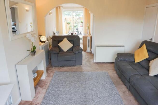 Lounge/Dining Room