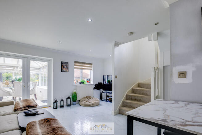 4 bed Town House for sale Image 8