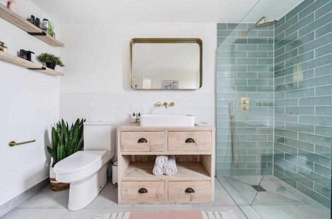 En Suite angle 2