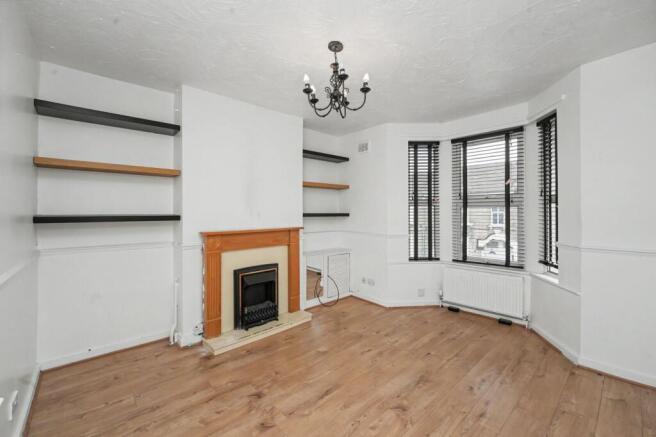 First Floor Flat, 73 Ling Road, London E16 4AW