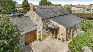 1, Bull Street, Aston, Bampton OX18 2DN