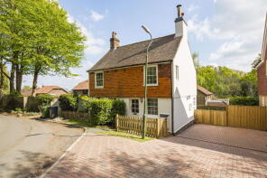 2, Thorns Cottage, Pook Reed Lane, Heathfield TN21 0XR