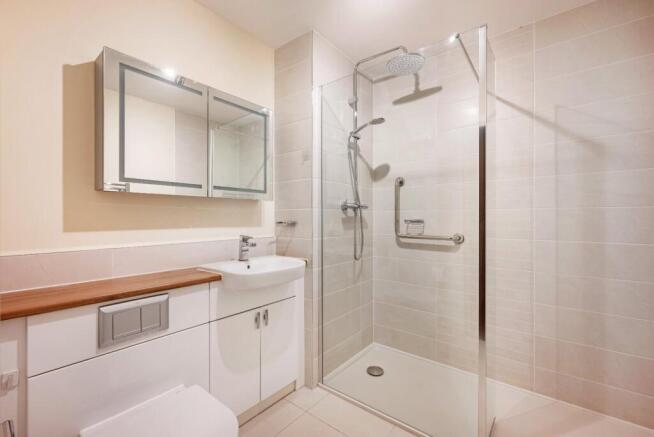 1 bed Flat for sale Image 8