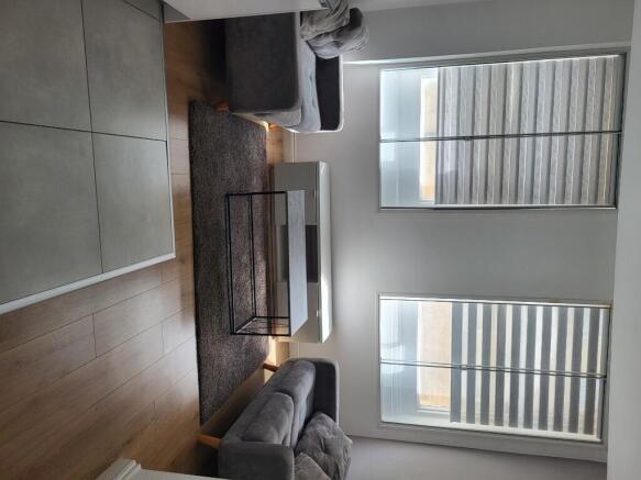 1 bed Apartment to rent Image 5