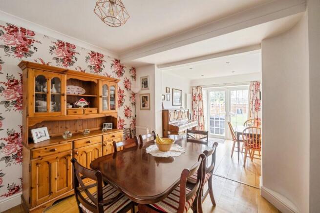 3 bed Semi-Detached for sale Image 9