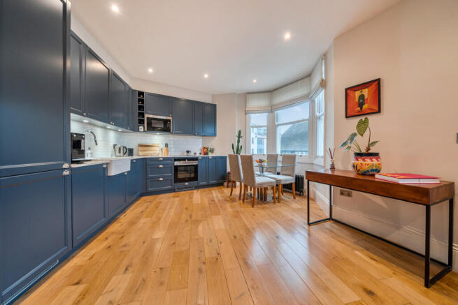 1425489-5-69b2f96...