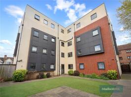 Flat 6, 156 Beech Oak Court, Snakes Lane East, Woodford Green IG8 7JD