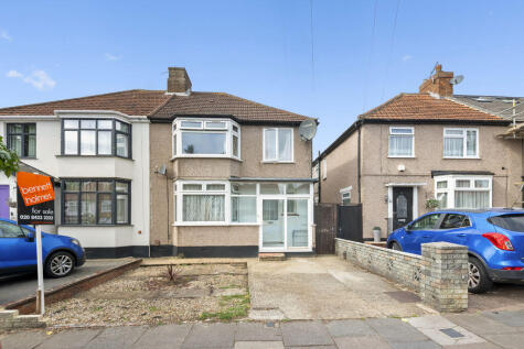Russell Road, Northolt
