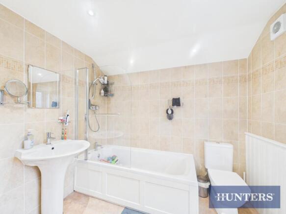 3 bed Terraced for sale Image 10