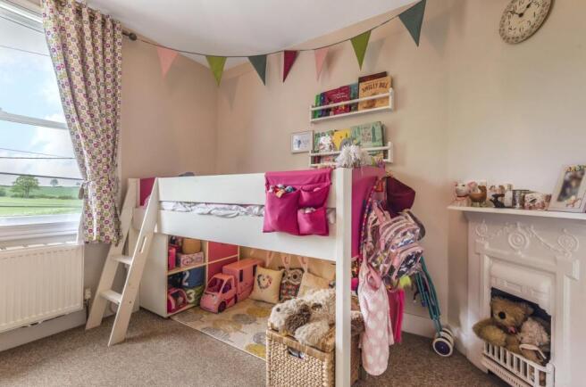 Bedroom 2/3