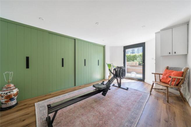 4 bed Terraced for sale Image 7