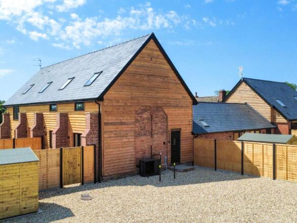 BTH Barn 3 (7).jpg