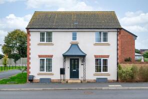 6, Suffolk Way, Worcester WR3 7RJ