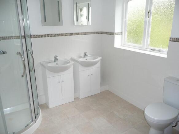En suite/master bedroom