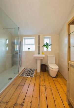 18 Lady Mary Rd 2335.jpg