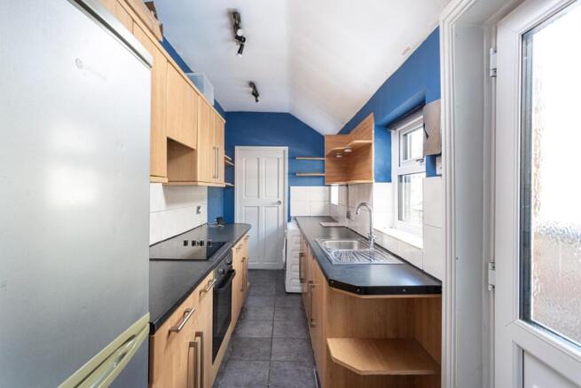 3 bed Terraced for sale Image 3