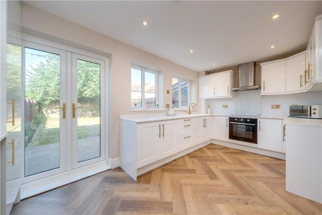 3 bed Terraced for sale Image 4
