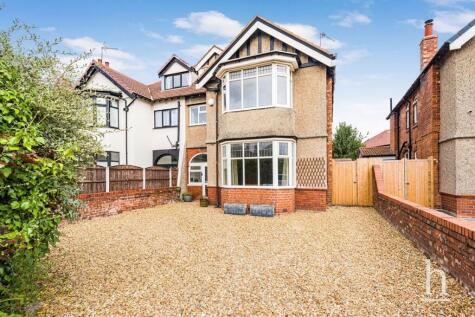 Birkenhead Road, Meols, CH47