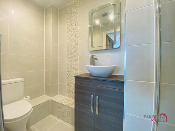 En Suite Bathroom