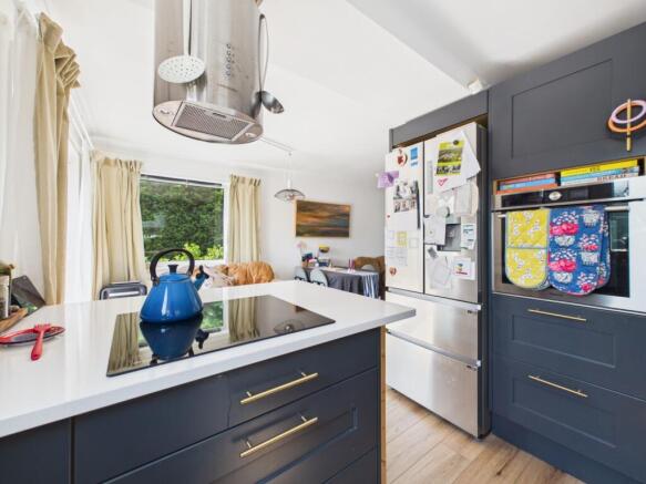 3 bed Detached for sale Image 10