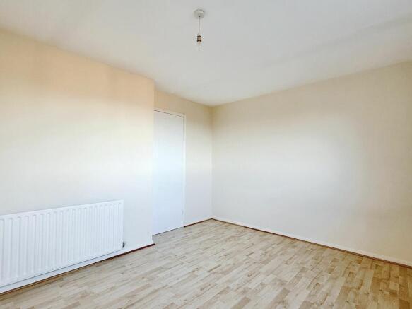 1 bed Flat for sale Image 6