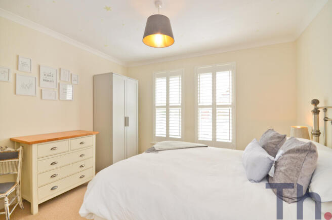 Bedroom 2.JPG