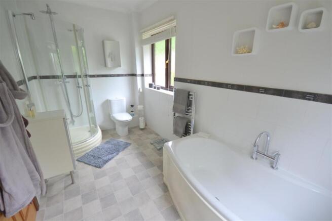 Ensuite Bathroom